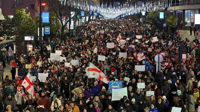 Протесты в Тбилиси охватили город